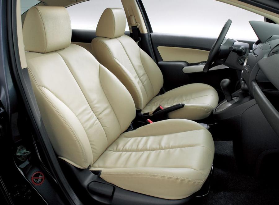  Mazda2 Sedan 2008 года  (фото 16 из 18)